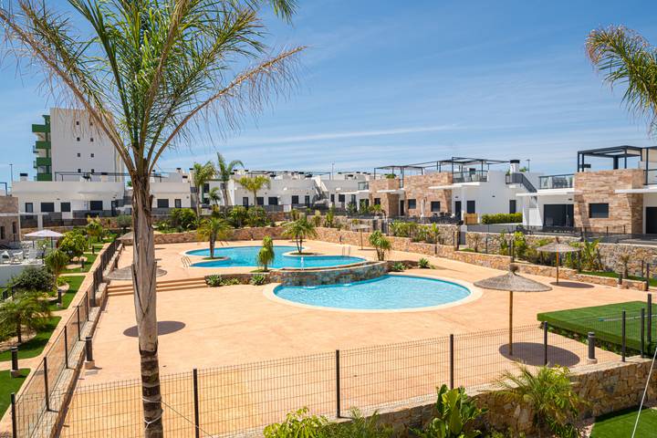 Ferienwohnung für 4 Personen, mit Terrasse und Pool in Orihuela Costa - 2