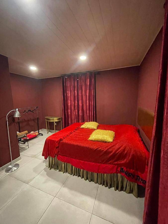 Maison d’hôte pour 2 personnes, avec vue ainsi que jardin et piscine, animaux acceptés à Maspalomas - 3