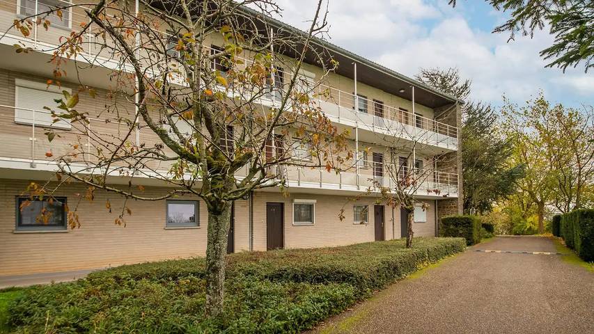Gîte pour 4 personnes, avec balcon dans Warre