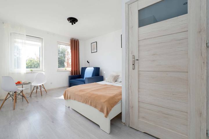 Ganze Wohnung, Cozy Apartment with Bedroom | Smart Tv and Washing Machine in Łódź, Region Lodz