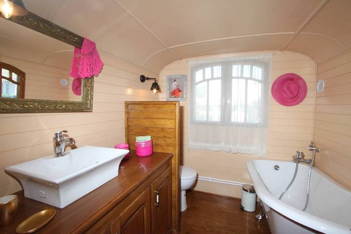 Location de vacances pour 2 personnes, avec piscine et terrasse à Saintes-Maries-de-la-Mer - 4