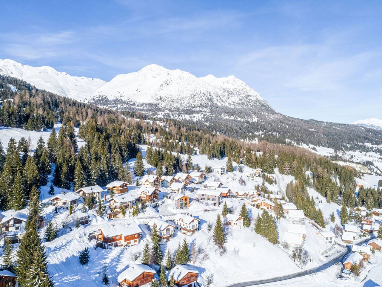 Ganze Wohnung, Savognin 120 - Tga Stgirat Dachgeschoss 120.2 in Surses, Oberhalbsteiner Alpen