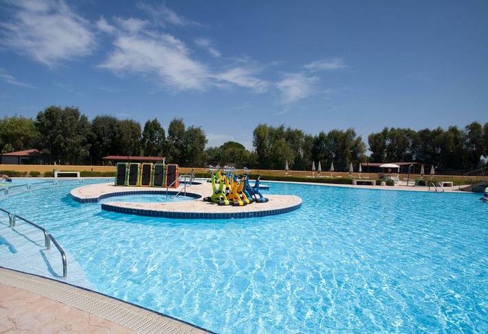 Holiday home for 5 people, with children pool and pool as well as hot tub - 1