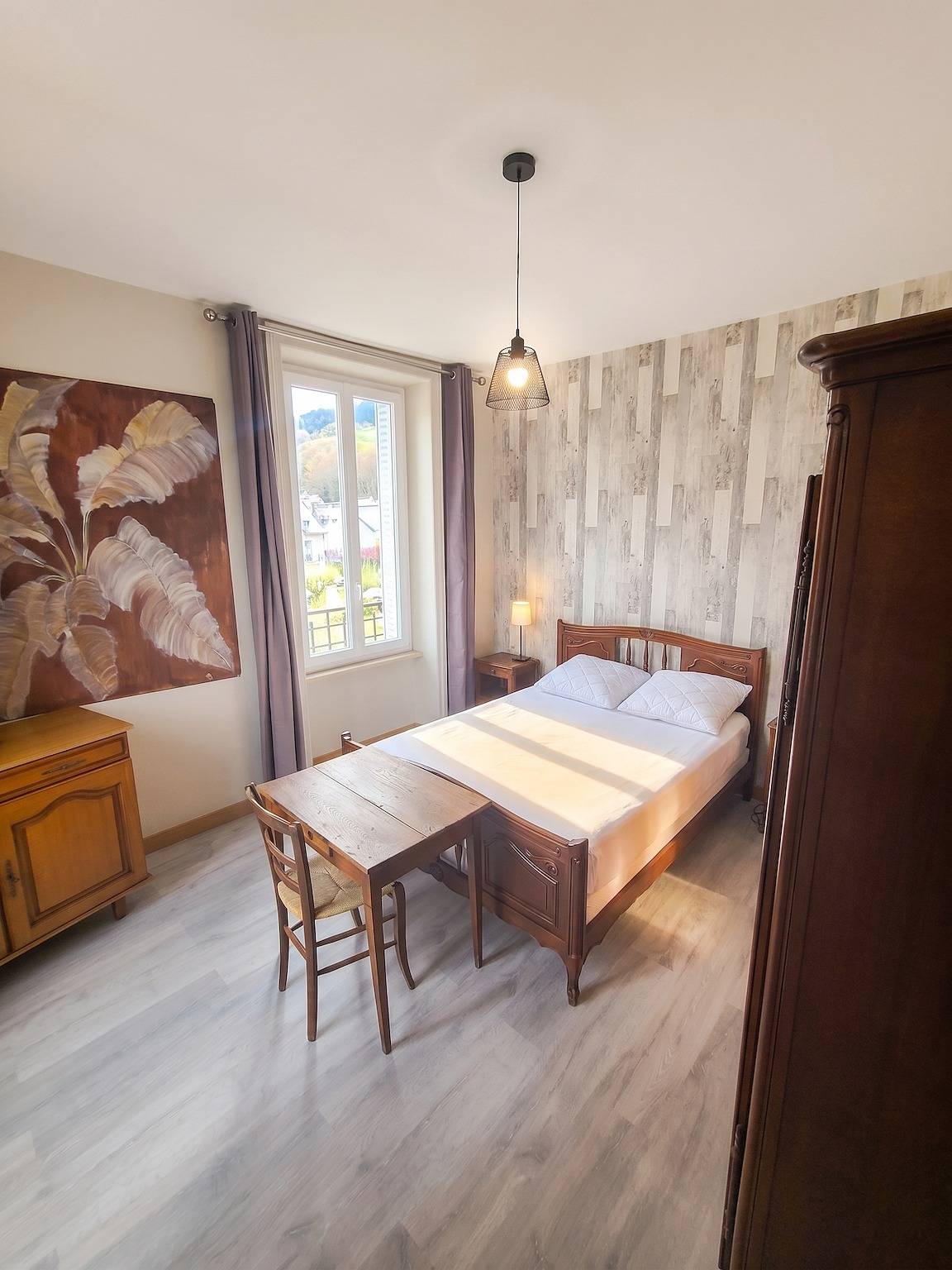Appartement entier, Appartement confortable à La Bourboule, 64 m², balcons agréables in La Bourboule, Parc naturel régional des Volcans d'Auvergne