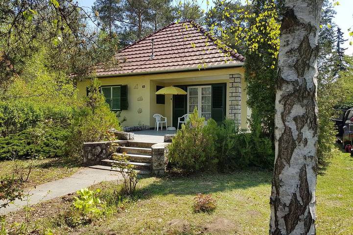 Ferienhaus für 4 Personen, mit Garten am Balaton