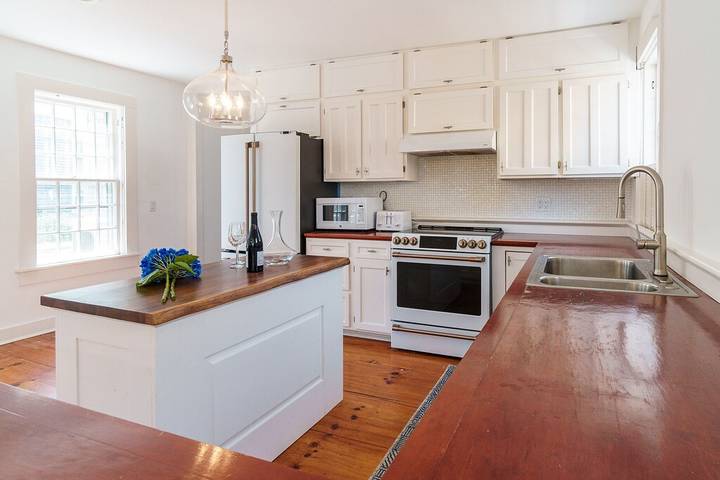 Vacation rental for 10 people, with terrace and yard in Nantucket Island