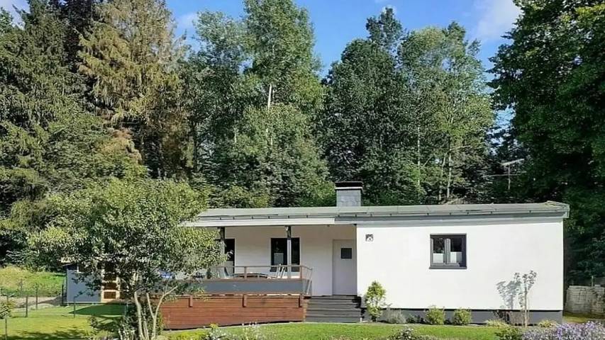 Ferienhaus für 4 Personen, mit Terrasse und Sauna sowie Garten