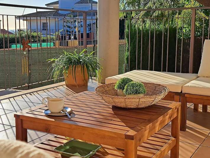 Location de vacances pour 10 personnes, avec jardin ainsi que vue et piscine, animaux acceptés à Chiva - 3