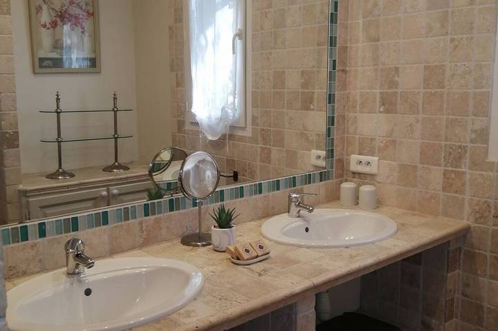 Location de vacances pour 4 personnes, avec Terrasse et Jardin à Vacqueyras - 4