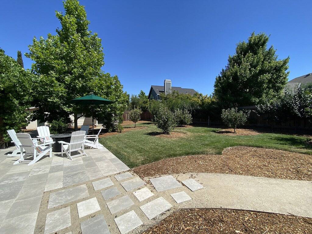 Charming Newcomb Cottage Downtown Sonoma in Sonoma, California North Coast