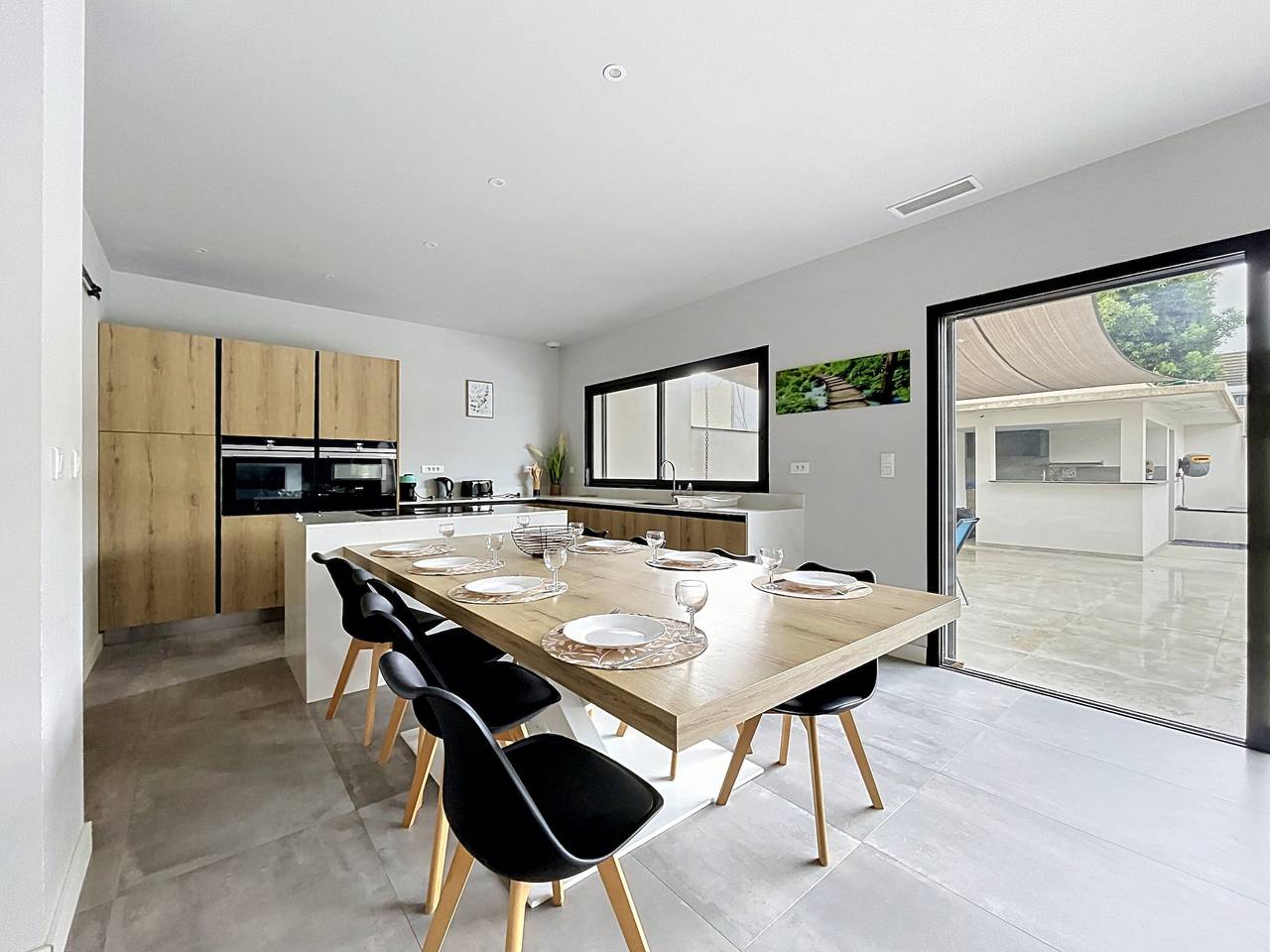 Contemporary villa with pool and mountain view in Villelongue-dels-Monts, Céret en omgeving