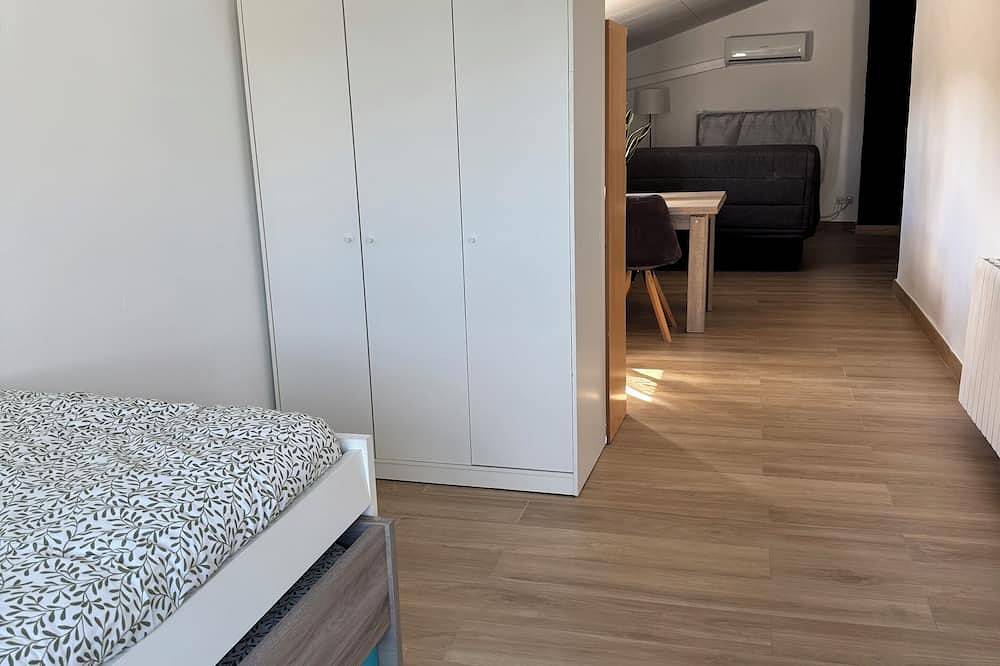 Entire apartment, Outdoor family loft with large terrace in Terrassa, Barcelona Inland