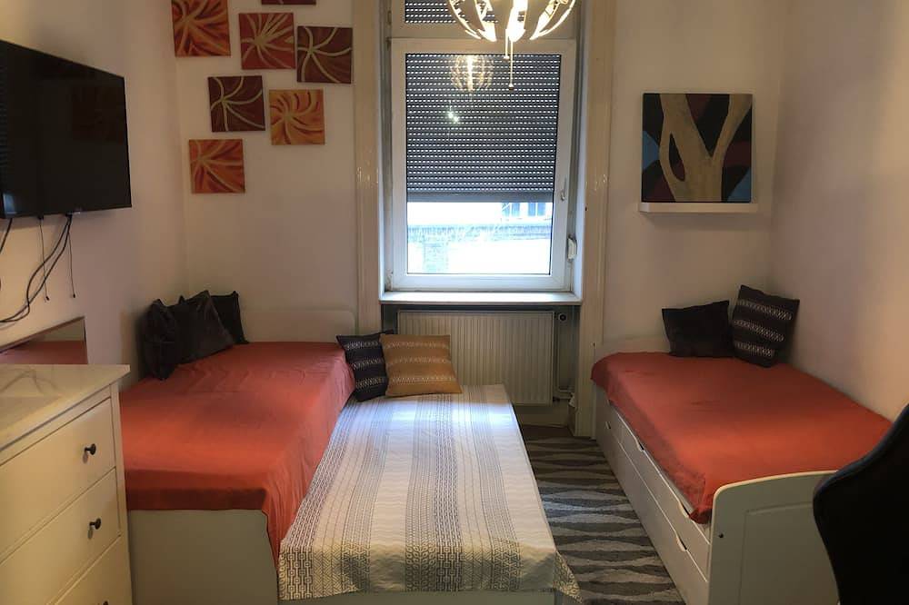 Entire apartment, Privat Zimmer, Wiesbaden Mitte in Wiesbaden, Rheingau