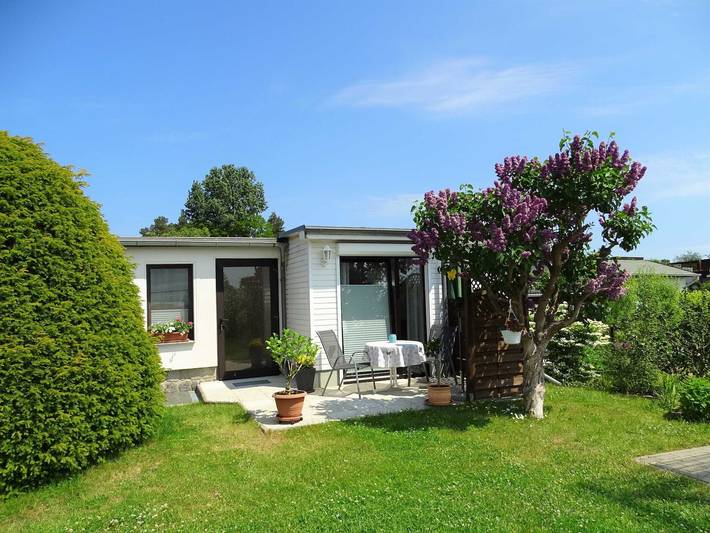Ferienwohnung für 2 Personen, mit Terrasse und Garten in Ückeritz