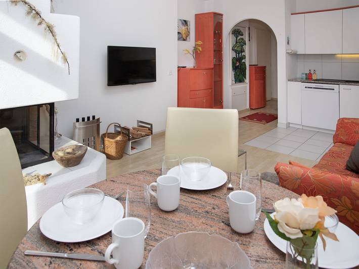 Gîte pour 3 personnes, avec vue sur le lac et balcon à Orsières - 2