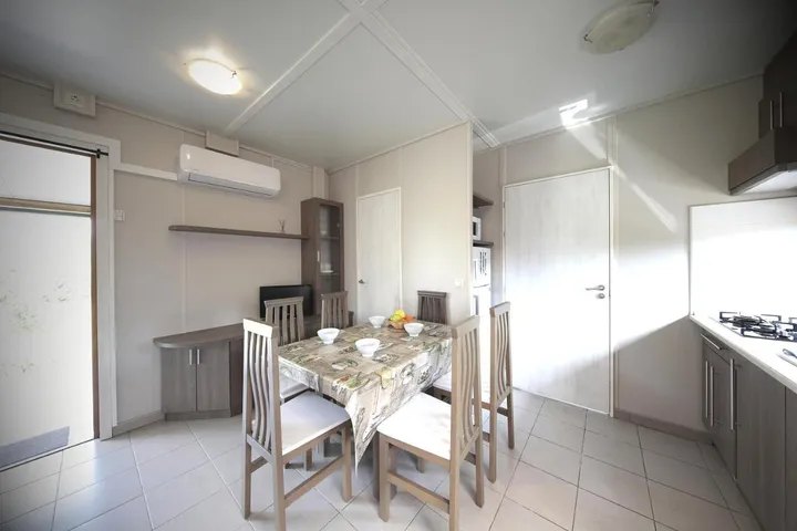 Camping for 3 people, with children pool and garden as well as pool, child-friendly - 1