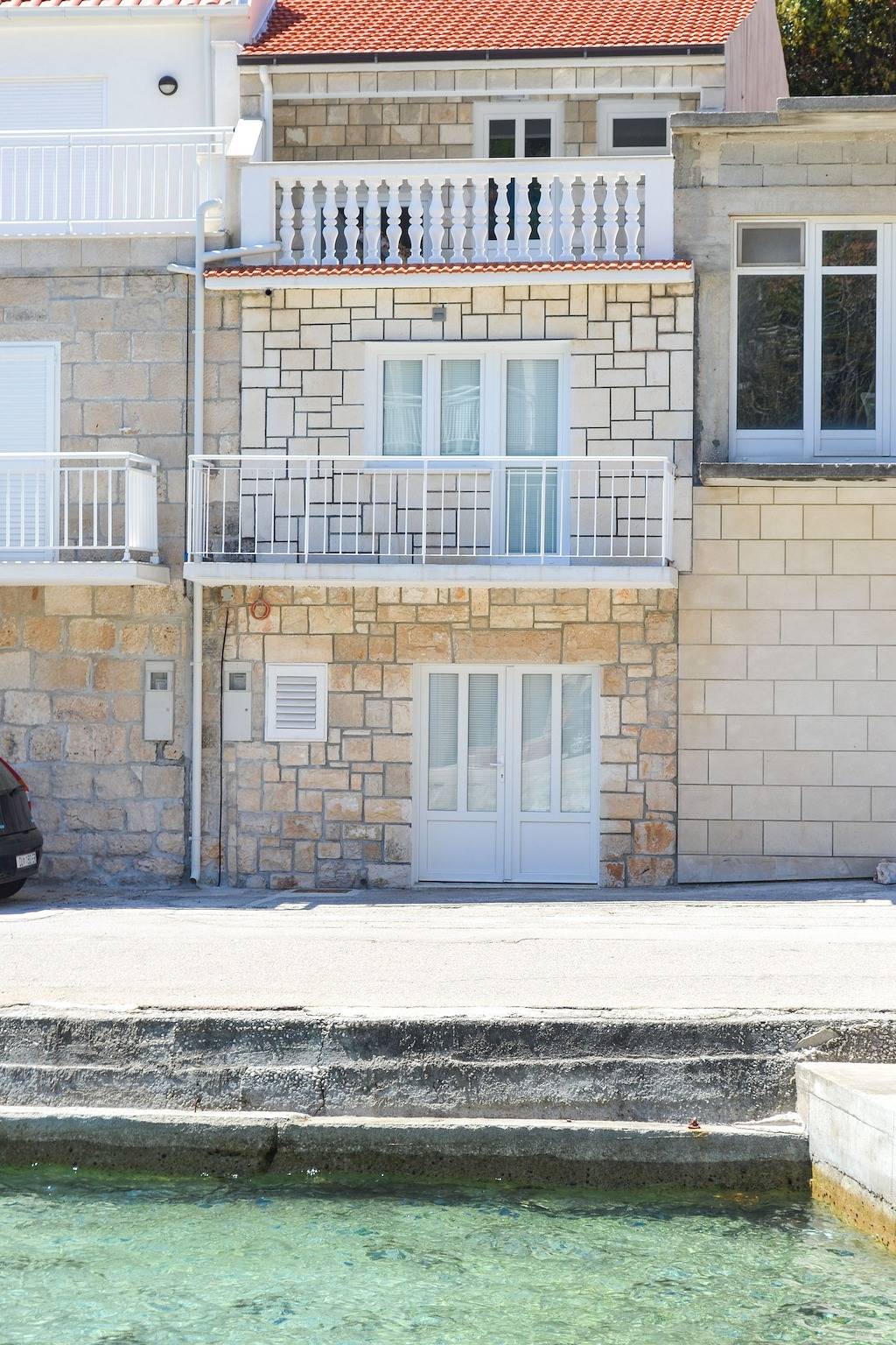 1-Zimmer-Haus mit Terrasse und Meerblick Zavalatica, Korcula K-19045 in Čara, Korcula