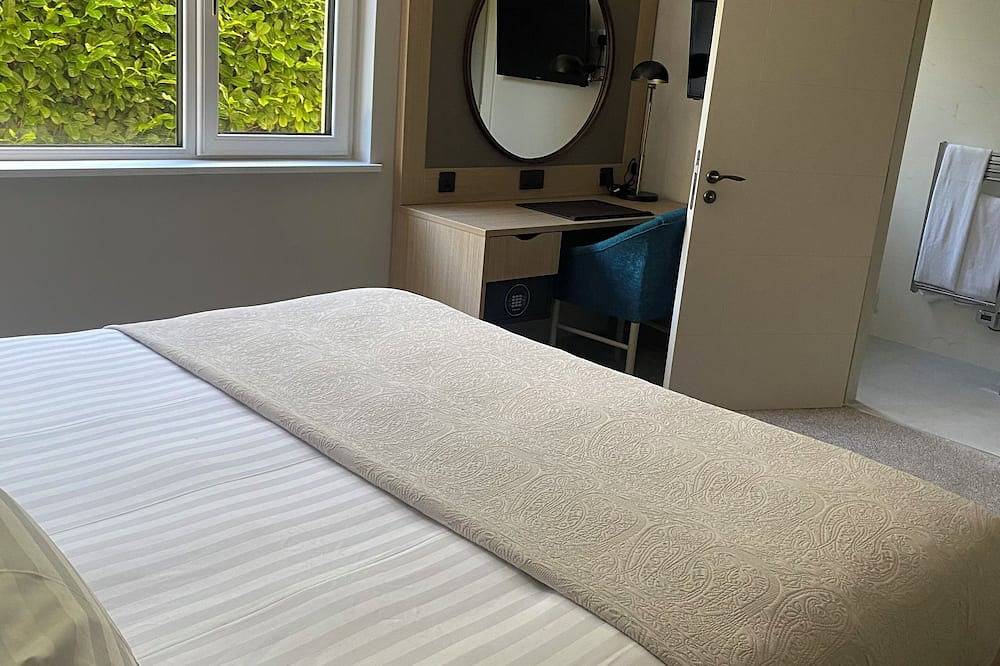 Killarney Co.Kerry Luxurious accommodations 5 mins walk town centre in Scrahane, Killarney