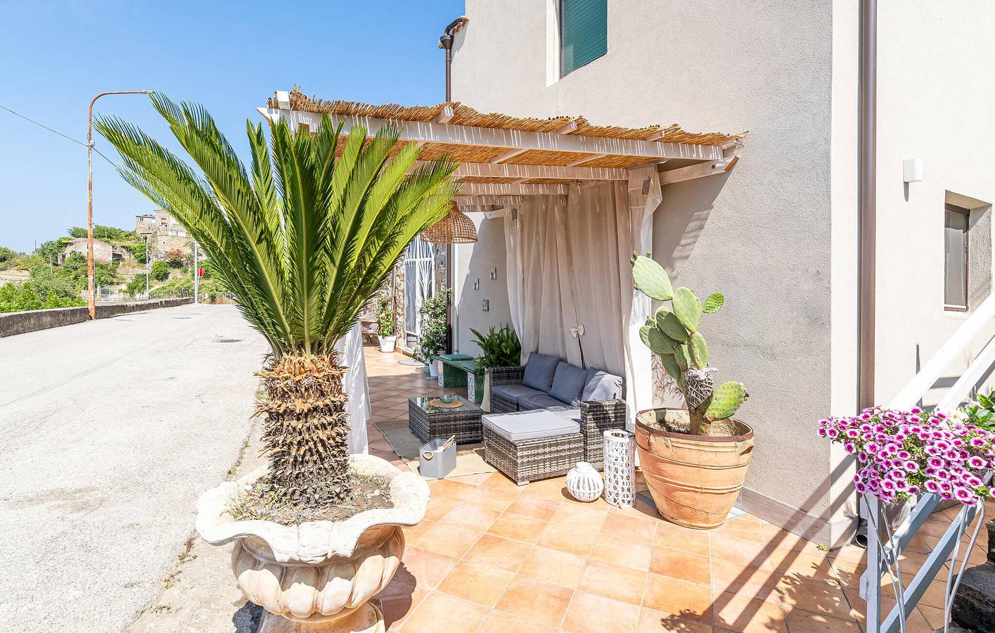 Accogliente appartamento di 140mq con AC, parcheggio, piscina e giardino vicino a San Mauro Cilento in San Mauro Cilento, Cilento