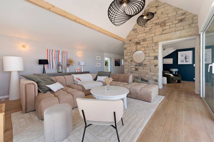Ferienhaus „Kerou Plage“: Meerblick, 50 m zum Strand, privater Pool in Clohars-Carnoët, Quimper und Umgebung