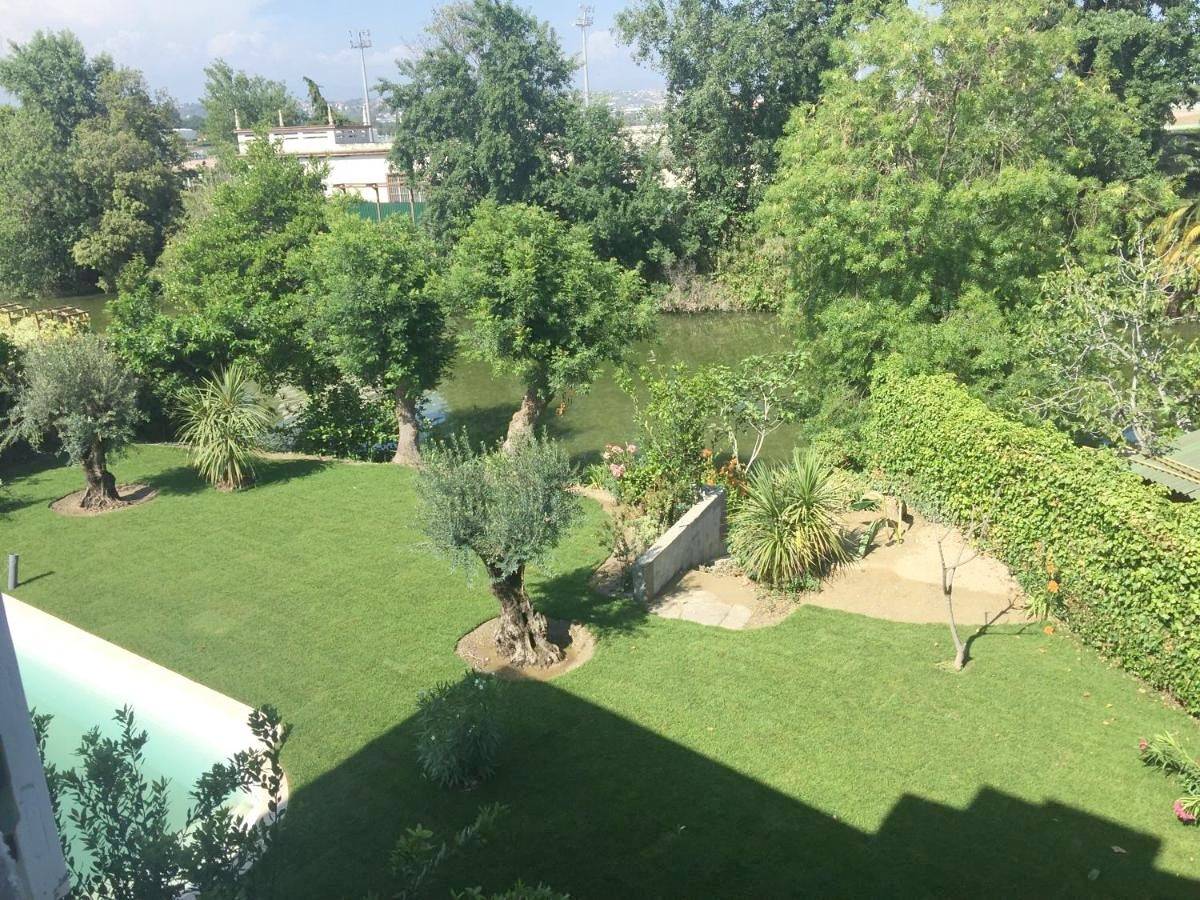Apartment with Terrace in Villeneuve-Loubet Plage, Villeneuve-Loubet