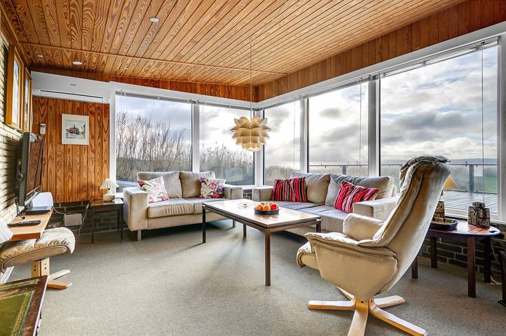 Pet friendly home in Knebel with house sea view in Skødshoved, Knebel