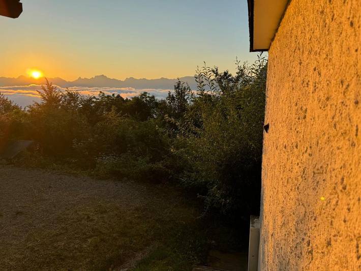Chalet pour 2 personnes, avec jardin ainsi que vue sur le lac et piscine à Thollon-les-Mémises - 3