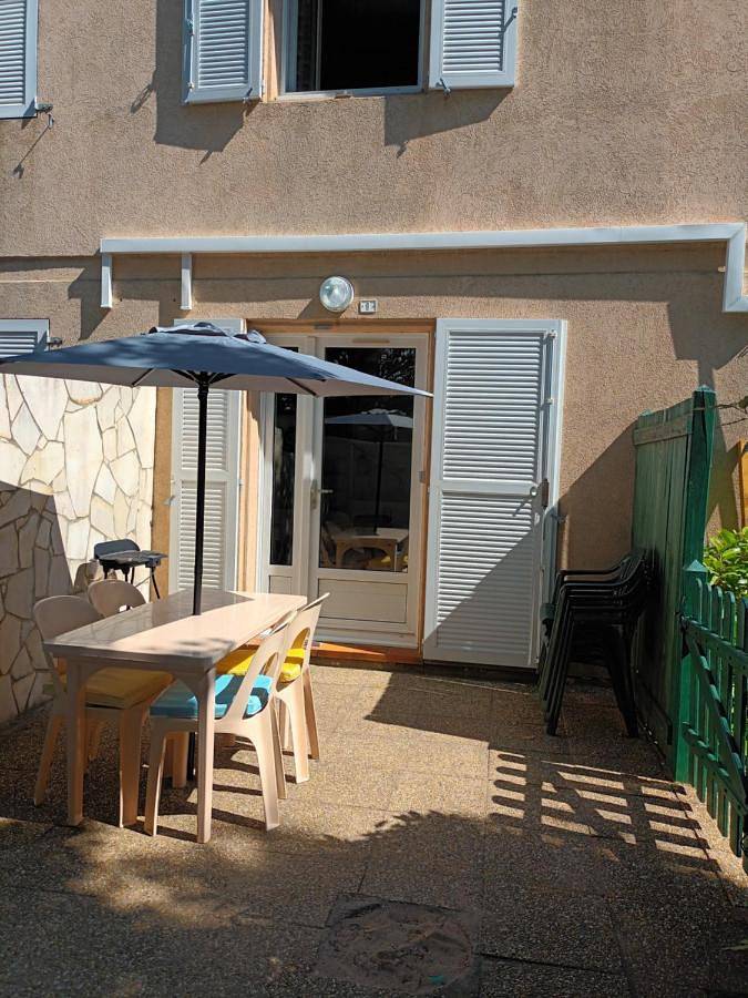 Location de vacances pour 4 personnes, avec piscine et terrasse, animaux acceptés dans Port de Marseillan-Plage - 2