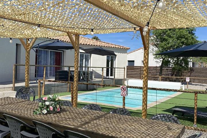 Villa für 14 Personen, mit Terrasse und Garten