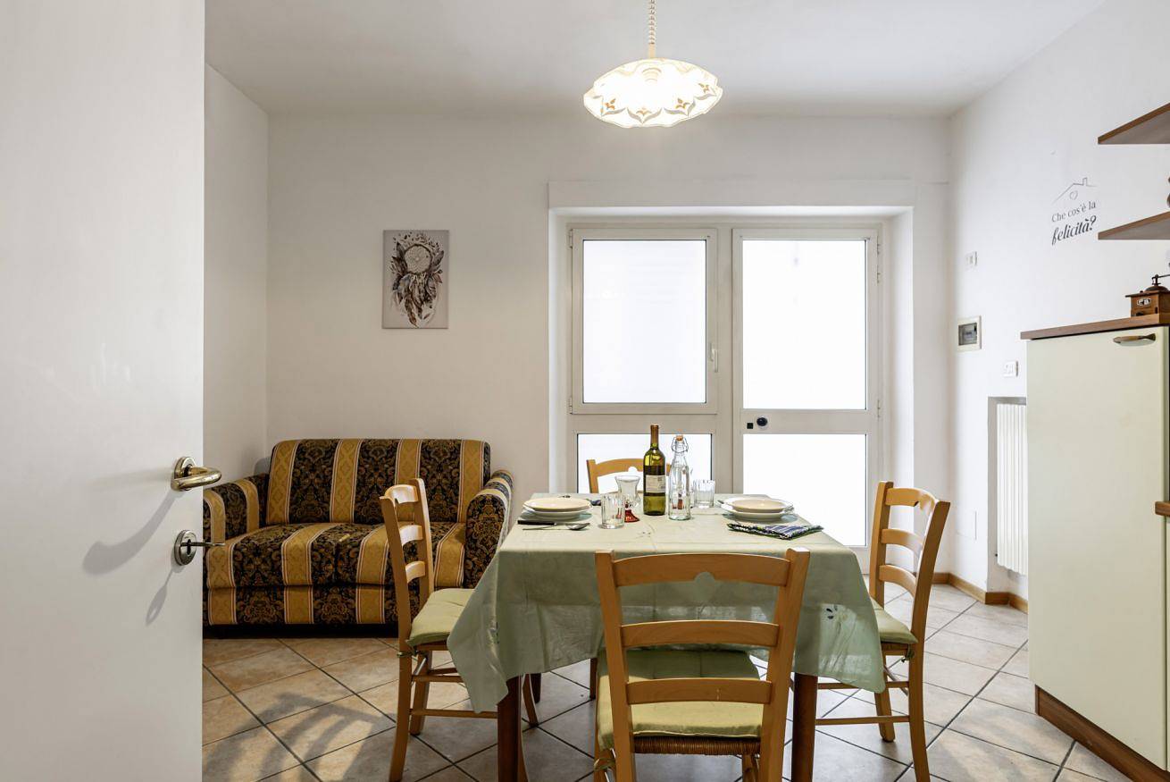 Apartamento entero, Guest Host - Il Loto Apartment in Pésaro, Valle del Metauro