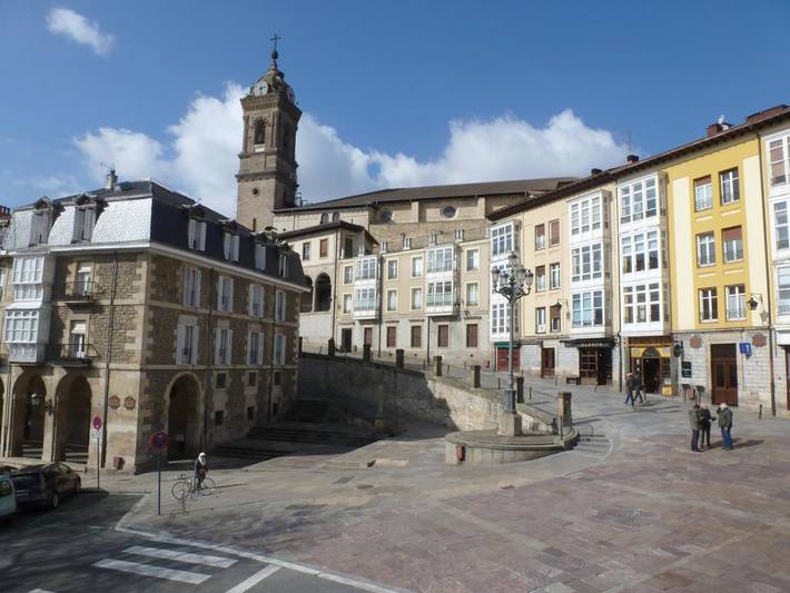 Casa de huéspuedes para 2 personas, con Balcón y Vistas en Vitoria-Gasteiz