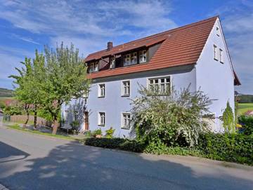 Ferienwohnung für 3 Personen, mit Pool und Garten, kinderfreundlich in Pegnitz