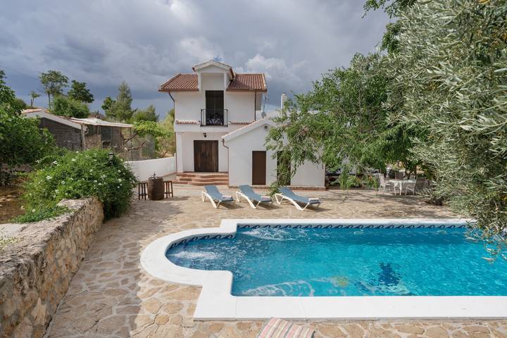 Holiday home for 8 people, with garden - 1