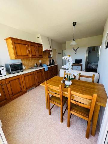 Gîte pour 4 personnes, avec piscine et balcon à Saint-Laurent-en-Grandvaux