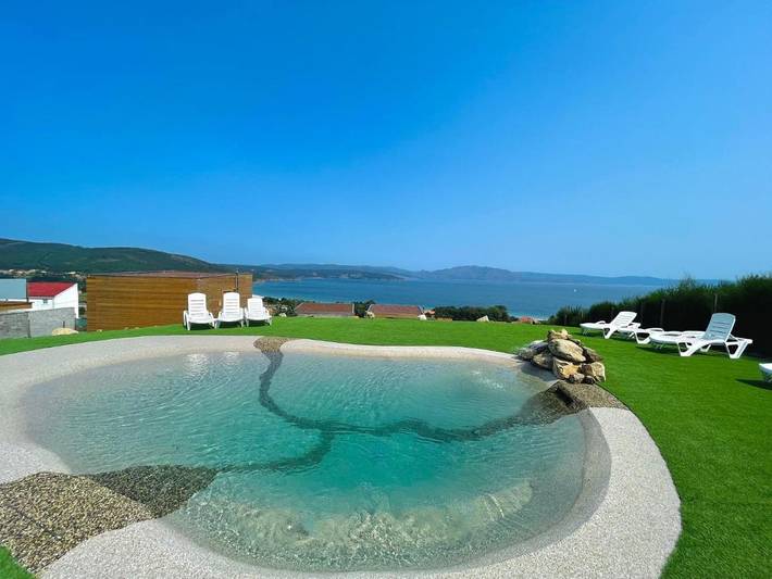 Chalet para 3 personas, con jardín además de piscina y vistas, Se admiten mascotas en Costa da Morte - 2