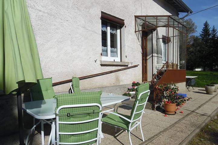 Location de vacances pour 6 personnes, avec Jardin à Peschadoires