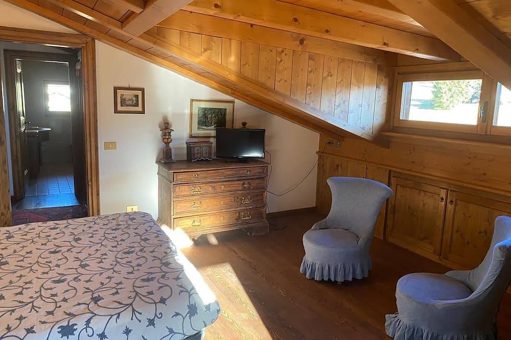 Ganze Wohnung, Degree Panoramic Attic In The Pearl Of The Dolomites in Cortina d'Ampezzo, Dolomiti Superski