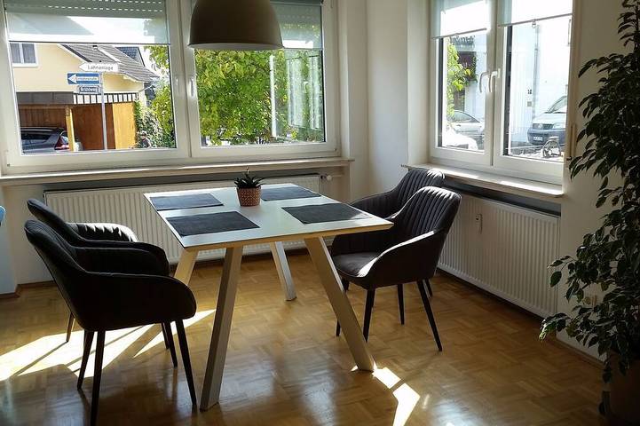 Ferienwohnung für 5 Personen, mit Balkon und Garten in Limburg