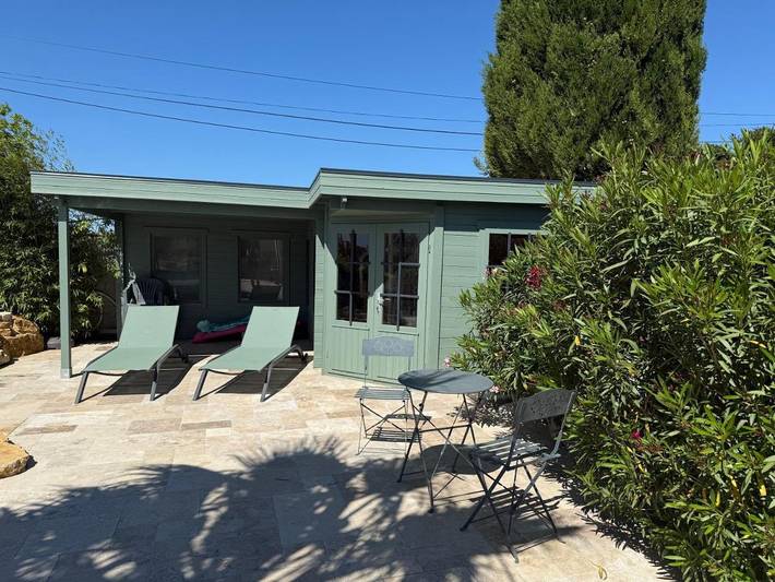 Location de vacances pour 2 personnes, avec terrasse et piscine à Uchaux - 4