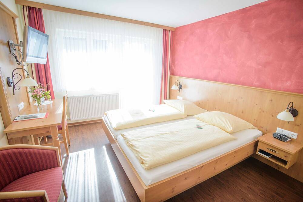 Familienzimmer Comfort - Landgasthof Linde in Deggenhausertal, Region Bodensee-Oberschwaben