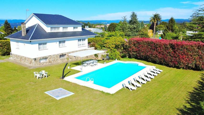 Casa de vacaciones para 10 personas, con piscina y jardín - 1