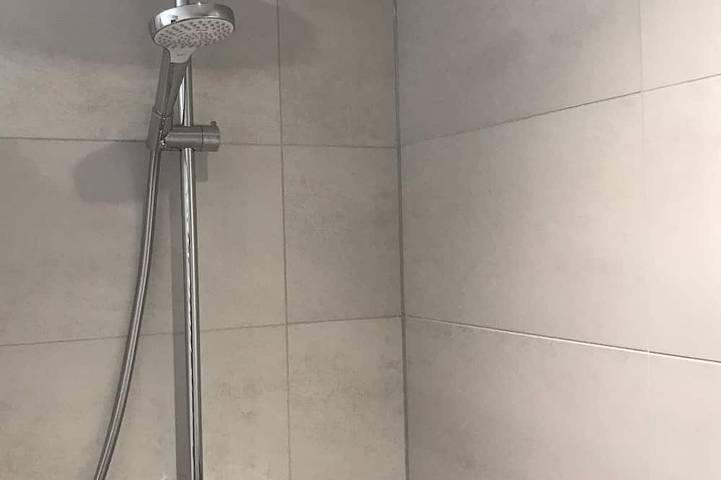 Ganze Wohnung, Almenrausch 1. Og Süd-Ost Appartement/Fewo, Bad, Wc in Riederalp, Aletsch Arena