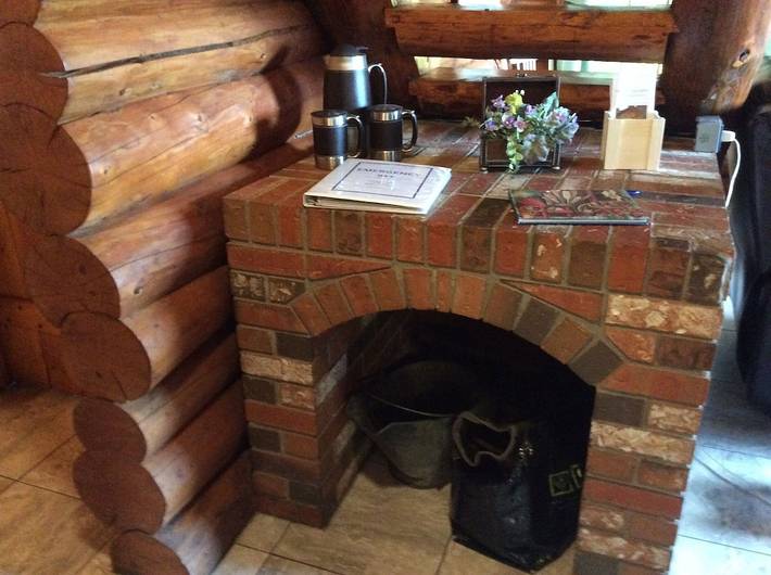 Cabin rentals and lodges for 8 people, with terrace and garden in Alberta