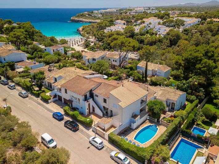 Finca für 4 Personen, mit Garten in Cala Mendia - 2