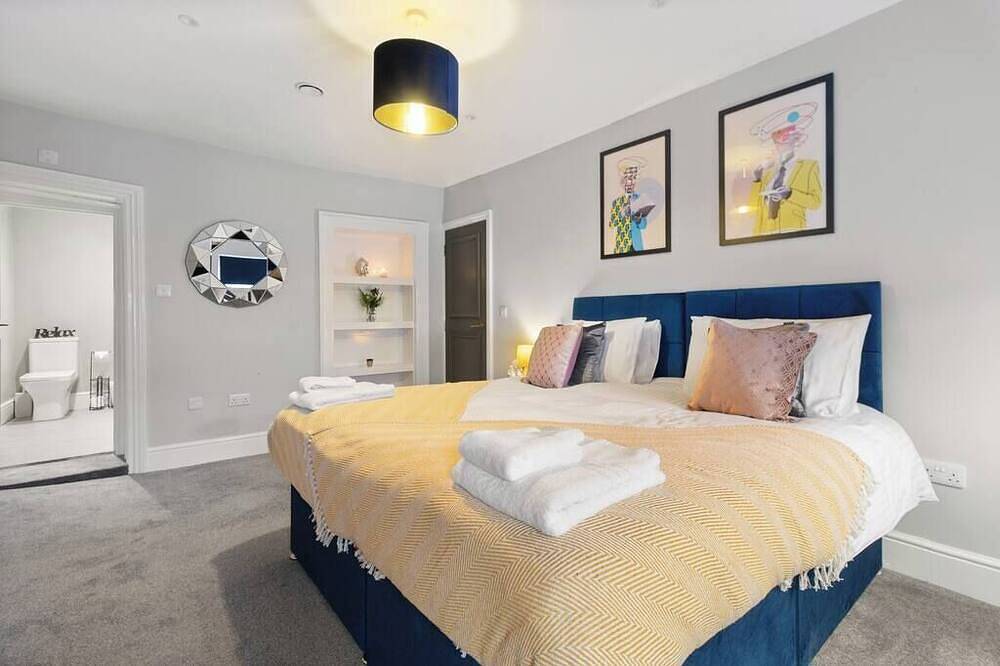 Entire apartment, Whiskawaystays Victoria House Apartment 5 in Worcester, Worcestershire