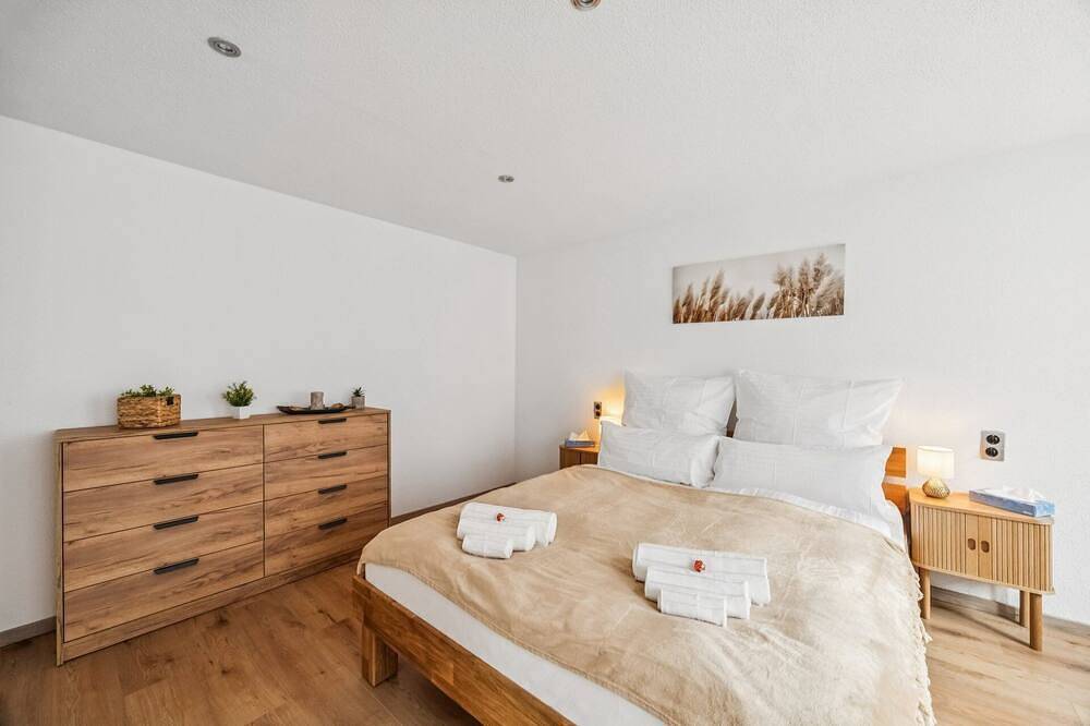 Ganze Wohnung, Remo l Altstadtidyll am Walensee #1 – Balkon I nahe Bhf. + Autobahn I Parkplatz in Weesen, Walensee
