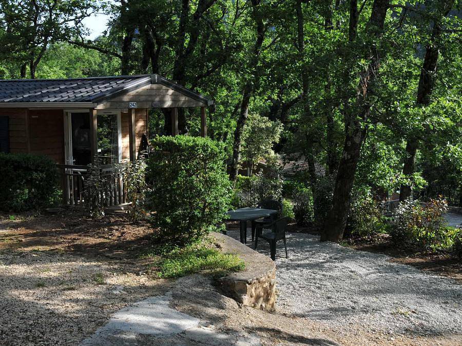 Camping Domaine Des Blachas - Mobilheim 6 personen - 6 mit Terrasse + Klimaanlage + Tv - 36m² in Salavas, Gorges de l’Ardèche
