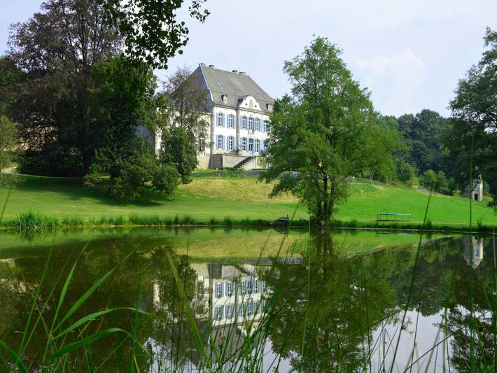 Retraite au château des Ardennes pour groupes in Marchin, Région de Liège