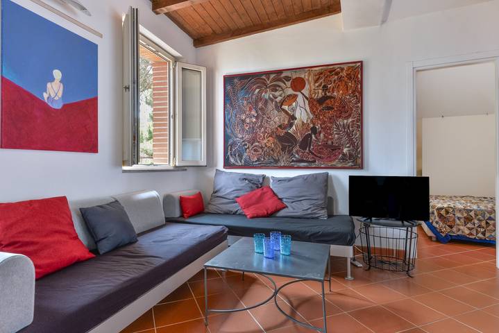 Entire apartment, Apartment 'Margherita' with Sea View, Private Terrace and Balcony in Rio Marina, Rio