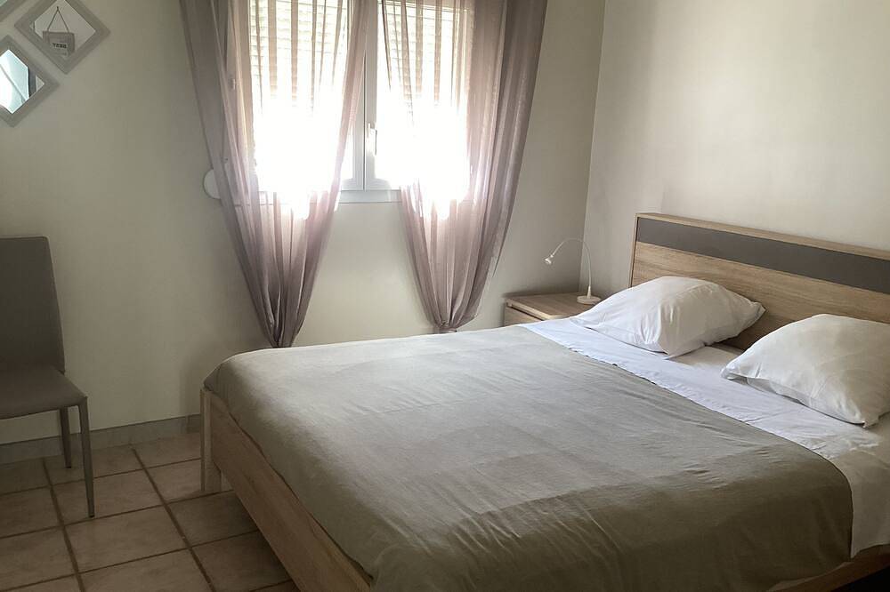 Getaway in Provence in Aramon, Nimes region
